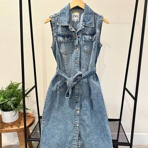 Zara Blue Buttoned Sheath Midi Dress